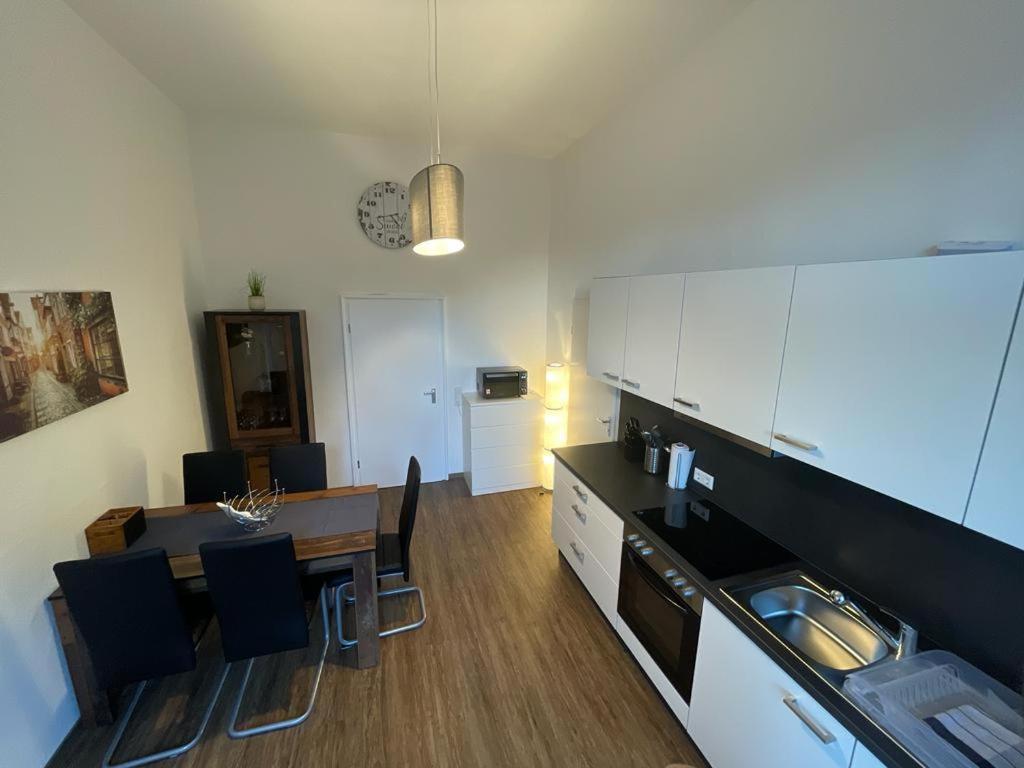 Charmante Wohnung Am Neckar บัดวิมพ์เฟิน ภายนอก รูปภาพ
